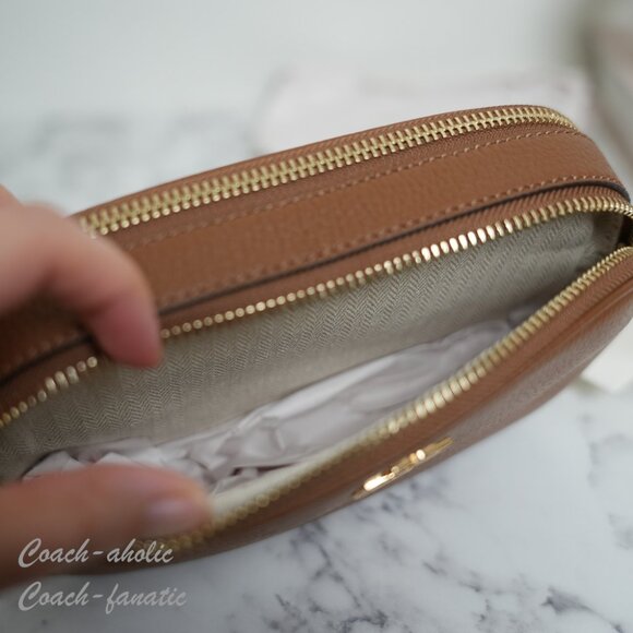 NWT Tory Burch Britten Camera Bag Leather Crossbody in Moose 157733 - Picture 10 of 11